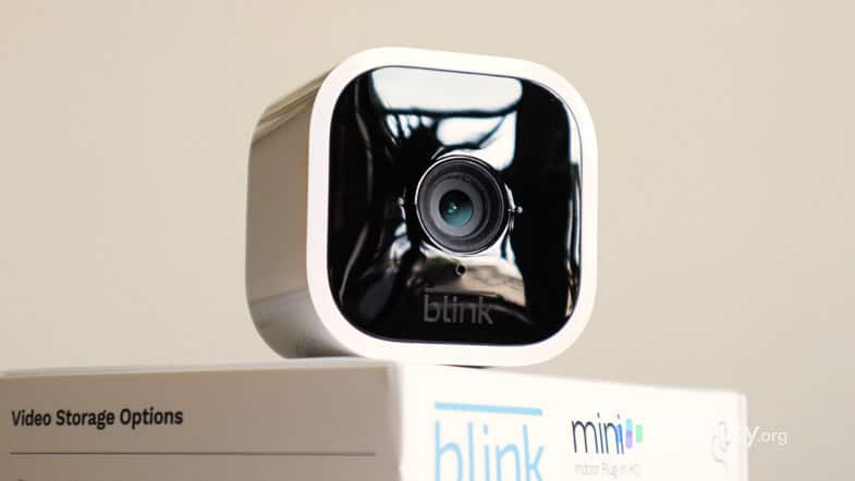 Blink Mini on Box Blink Mini on Box