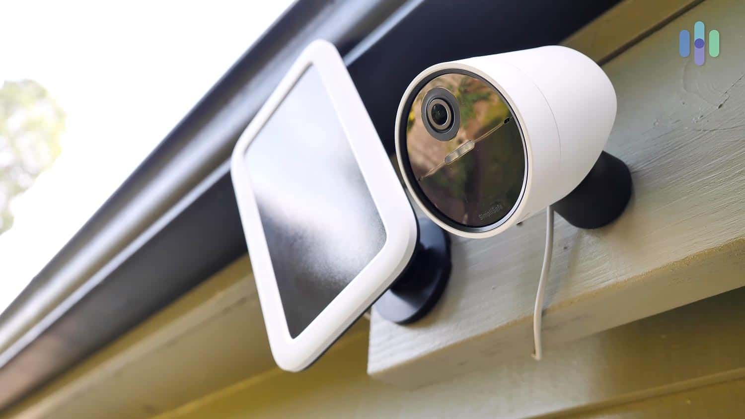 SimpliSafe Outdoor Cam and Solar Panel SimpliSafe Outdoor Cam and Solar Panel