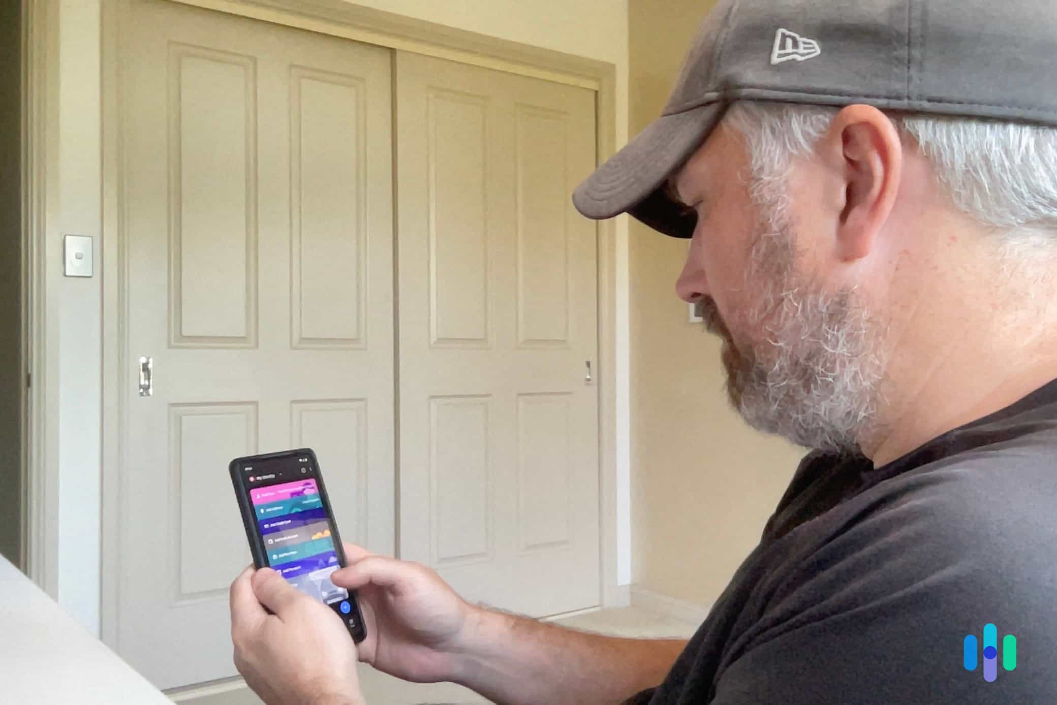 Testing out RoboForm on an Android smartphone Testing out RoboForm on an Android smartphone.