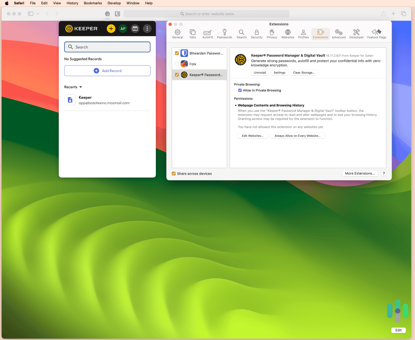 As soon as we installed the Keeper Safari browser extension, we made sure to give it the permissions it needed